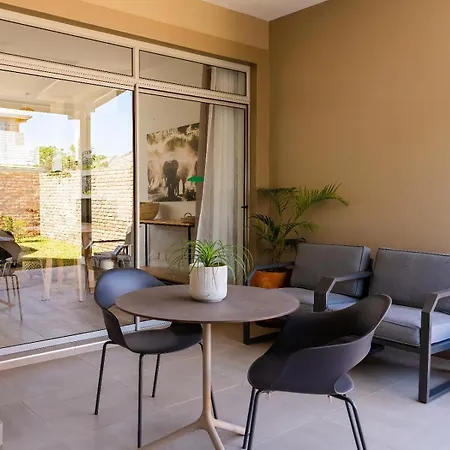 Miombo Mews Apartment Victoria Falls Exterior photo