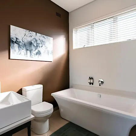 Miombo Mews Apartment Victoria Falls Room photo